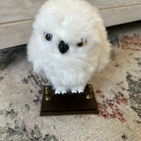 Wizarding World Harry Potter Enchanting Hedwig with over 15 Sounds & Movements - Picture 15 of 15